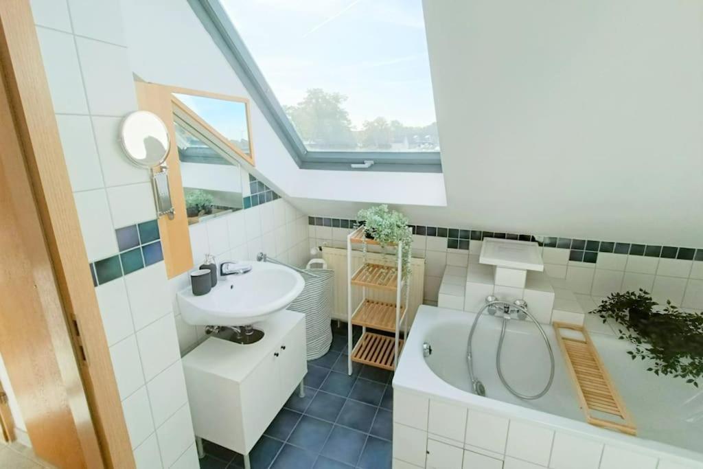 Modernes Und Ruhiges Appartement Mit Loggia Marl Dış mekan fotoğraf