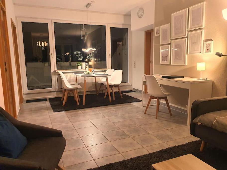 Modernes Und Ruhiges Appartement Mit Loggia Marl Dış mekan fotoğraf