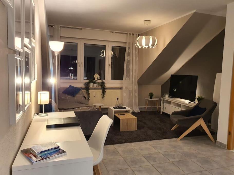 Modernes Und Ruhiges Appartement Mit Loggia Marl Dış mekan fotoğraf